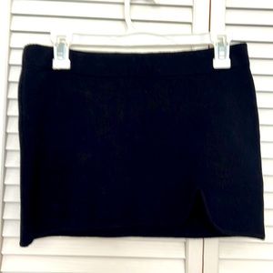 Urban Outfitters black knit mini skirt size S